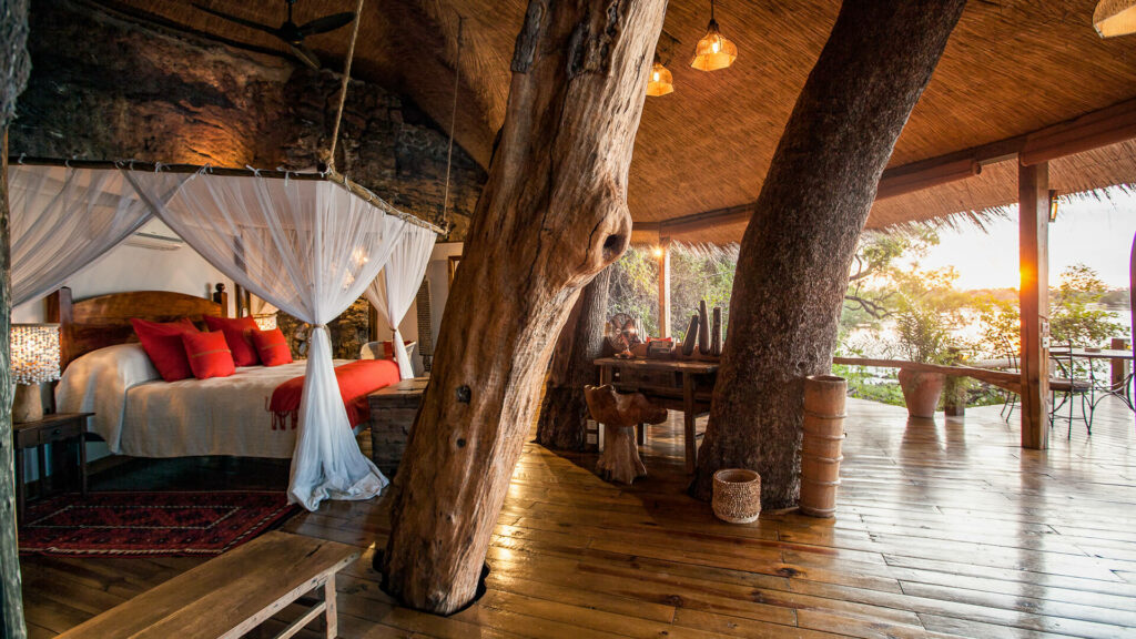 treehouse accommodation
